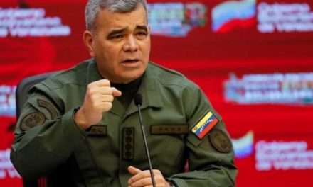 Ministro Padrino López reafirmó consagración de la juventud militar bolivariana