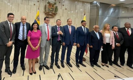 Autoridades de Venezuela y Colombia establecieron acuerdos para mejorar movilidad terrestre fronteriza