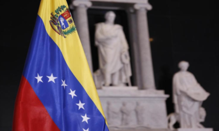 M/G Estrada Paredes: La Bandera Nacional es un símbolo sagrado para Venezuela