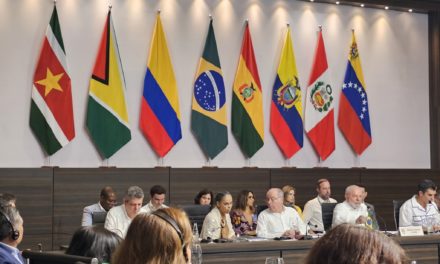 Ministra Jiménez sostiene encuentro en defensa del bioma amazónico