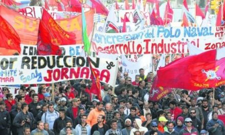 Gremios convocaron a paro sindical de 24 horas en Uruguay
