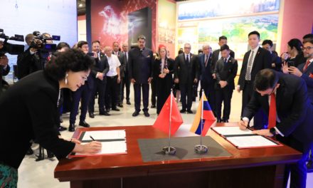 Venezuela y Centro de Investigación de Shenzhen firmaron memorando para el desarrollo de las ZEE
