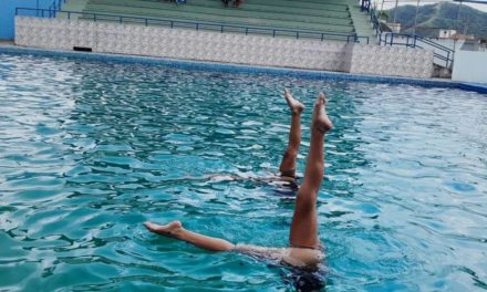 Club Élite de natación artística apuesta al desarrollo y talento de sus atletas