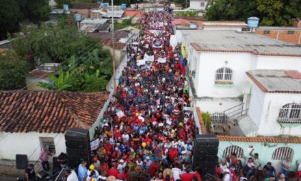Mas de cuatro mil san sebastianos se movilizaron en apoyo al presidente Nicolás Maduro