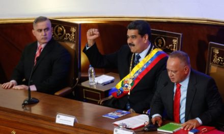 Maduro instó al Poder Popular a seguir batallando desde las bases por la paz