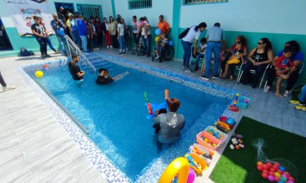 Gobierno Bolivariano inauguró Centro de Rehabilitación Especial Acuática Sueños Azules