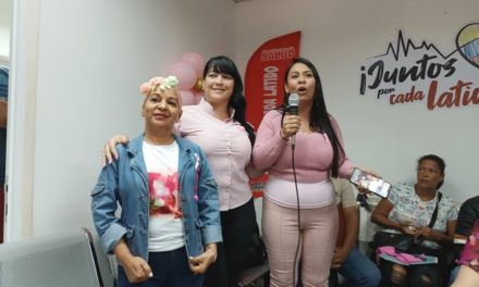 El color rosa brilló en el Día Mundial de la Lucha contra el Cáncer de Mama