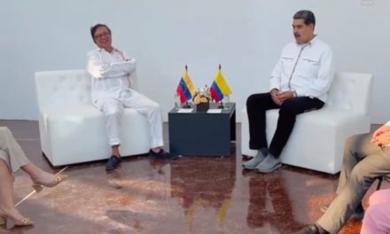 Venezuela y Colombia firmaron convenios en materia de comercio, migración y seguridad fronteriza