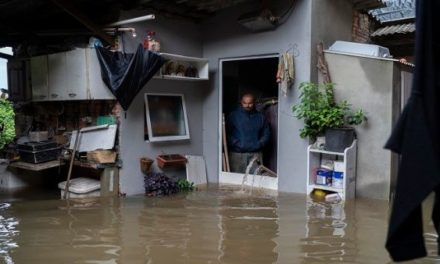Intensas lluvias desplazaron a personas en el Sur de Brasil