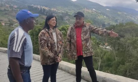 Gobernadora Karina Carpio supervisó labores de restauración de falla de borde en Tovar