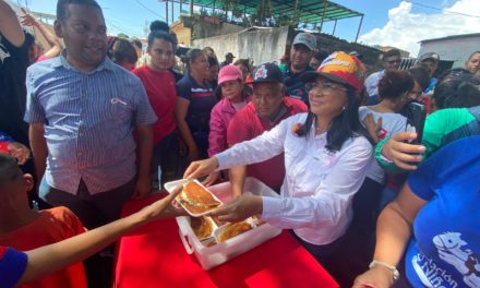 Decima quinta jornada «Aragua Reverdece» favoreció a 3.500 personas en Girardot