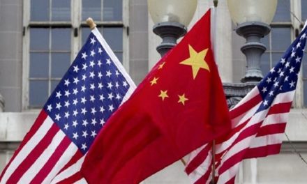 Canciller de China instó a retomar relaciones con EEUU