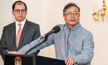Petro reitera su llamado a construir un Frente Amplio en Colombia