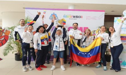 Sebastián Acevedo obtiene premio Olibots Challenge en Olimpiada de Robótica
