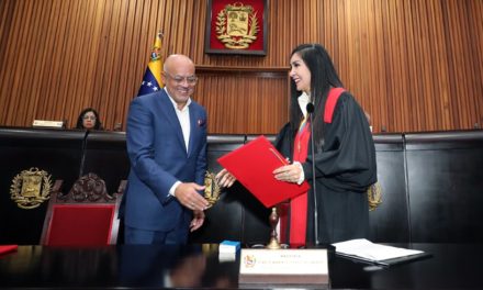 Vicepresidenta Rodríguez: Amparo del TSJ en protección del referéndum ratifica nuestra soberanía