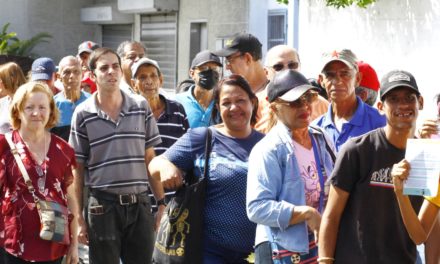 Poder Popular de Maracay participó en el simulacro electoral
