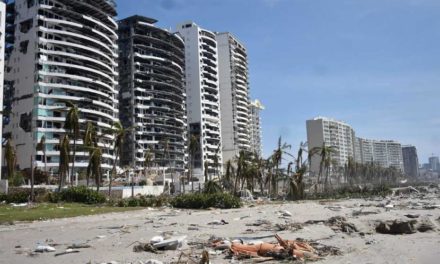 Presidente de México anunció plan de recuperación en Acapulco