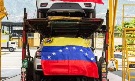 Llega a Venezuela primera flota de vehículos ensamblados en Colombia