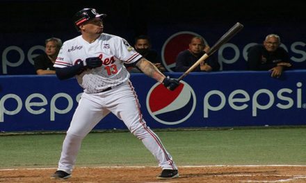 Asdrúbal Cabrera se despide del béisbol venezolano