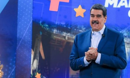 Presidente Maduro destacó esfuerzo de los venezolanos para avanzar hacia la recuperación económica