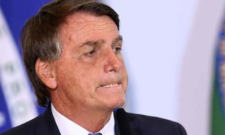 Avanza juicio contra Bolsonaro