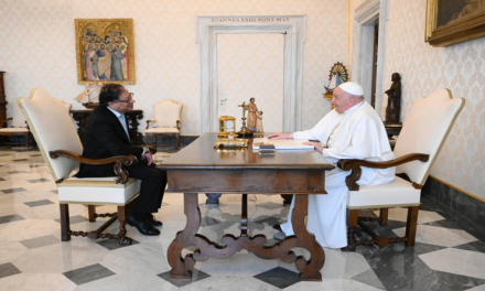 La paz fue agenda de la reunión de Petro con el papa Francisco