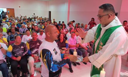 Deportistas de MBI recibieron la bendición de Dios en la Misa del Deporte