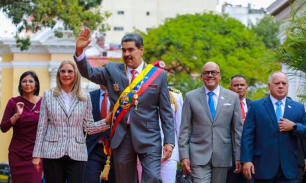 Presidente Maduro presentó siete líneas para la transformación del país