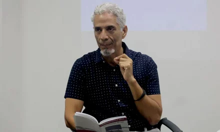 Rodavlas Medina ganó la VII Bienal de Literatura Cruz Salmerón Acosta