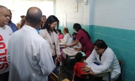 Programa «La Salud Va a la Escuela» favoreció a estudiantes en Sucre