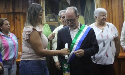 Historiador Pedro Calzadilla recibió Orden Ciudad Maracay en su Única Clase