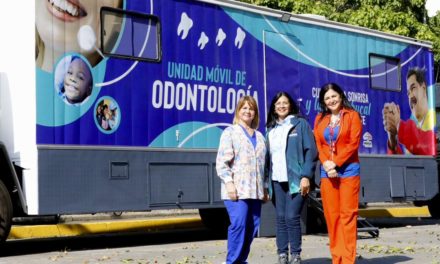 Gobierno de Aragua entregó unidad móvil de odontología «Aragua Reverdece»