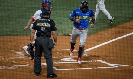 Venezuela debutó con triunfo ante República Dominicana en Serie del Caribe