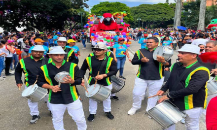 Presidente Maduro invita al pueblo a disfrutar de los Carnavales Felices 2024