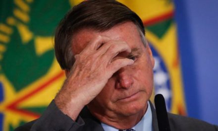 Implicación de Bolsonaro en golpismo sacudió semana en Brasil