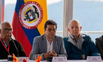 Gobierno de Colombia y el ELN amplían por 180 días el cese al fuego