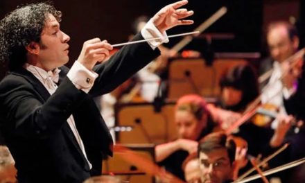 Gustavo Dudamel inicia en mayo gira europea con la Filarmónica de Los Ángeles