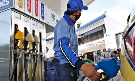 Presidente de Ecuador expidió reforma al Reglamento de Sustitutivo para la gasolina
