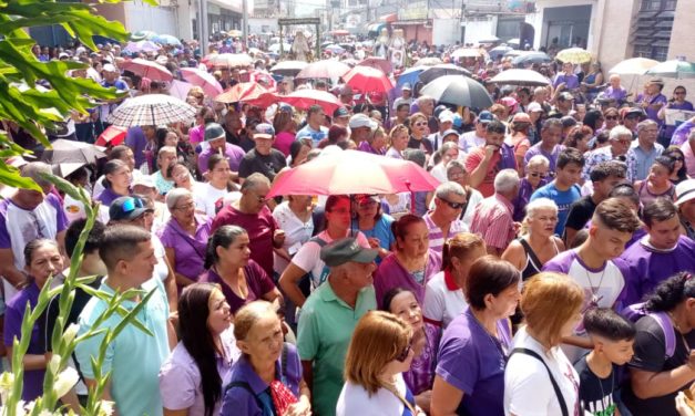 Más de 2 mil sucrenses rindieron culto al Nazareno