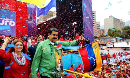 Presidente Maduro destaca papel de la juventud como vanguardia del proceso revolucionario