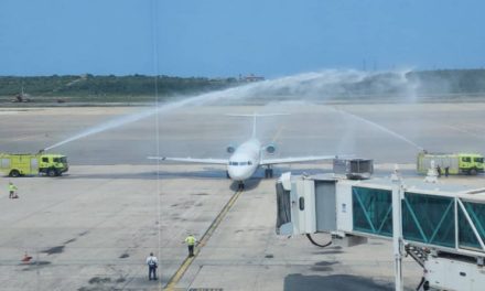 Venezuela y Suriname estrenan conexión aérea
