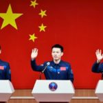 Astronautas chinos regresan a la Tierra tras seis meses en la estación espacial
