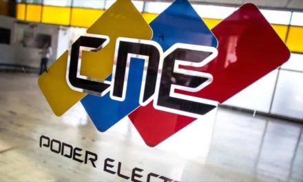 CNE disponen máquinas en Mario Briceño Iragorry para gestión de tramites