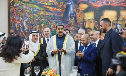 Presidente Maduro sostuvo encuentro con comunidad musulmana para celebrar fin del Ramadán