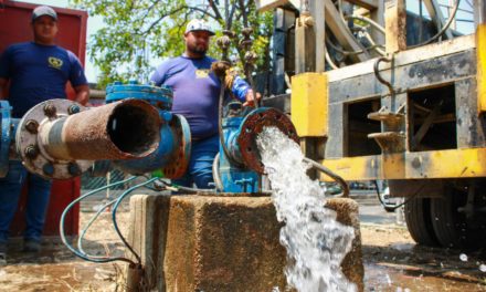 Obras para el servicio de agua potable y asfaltado en comunidades de Mariño