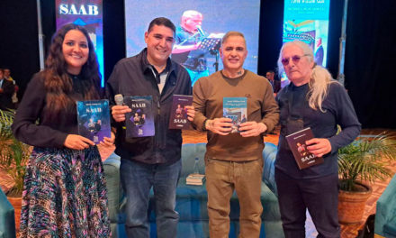 Fiscal Saab presenta su libro «Discursos al pie del Hemiciclo» en Mérida