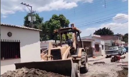 Plan Topo sustituye sistema de colectores para aguas servidas en Sucre