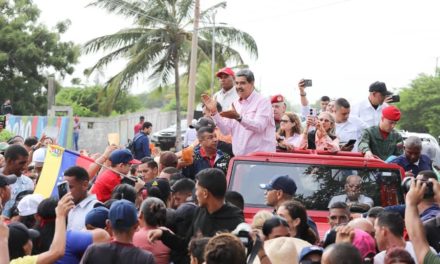 Pueblo de Tocópero recibió al Presidente Maduro en el estado Falcón