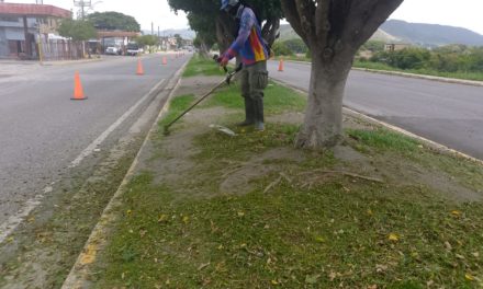 Supervisados trabajos de mantenimiento en carretera La Villa – San Juan