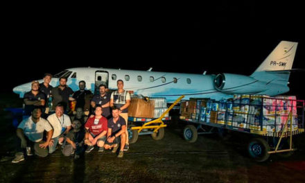 Neymar envió un avión para ayudar a las víctimas de las lluvias en Brasil